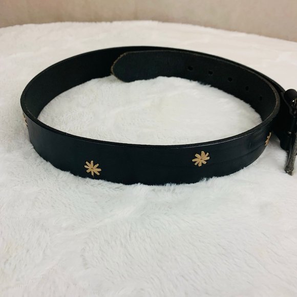 Vintage Gap Leather Black Belt with Embroidered Flowers - Picture 2 of 7